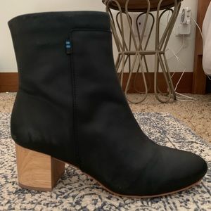TOMS Evie bootie in Black